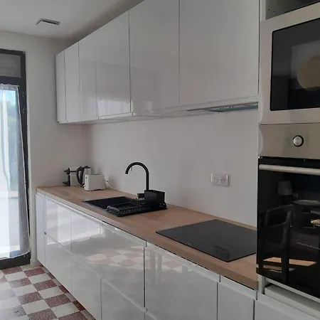 Maison De Pecheurs بيت ضيافة *